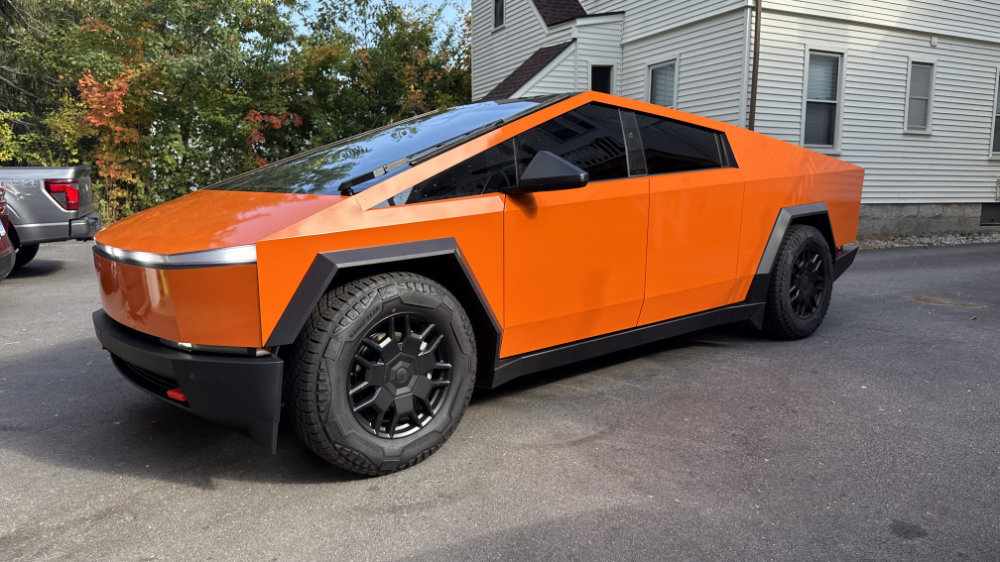 Signs and vehicle wraps gallery image