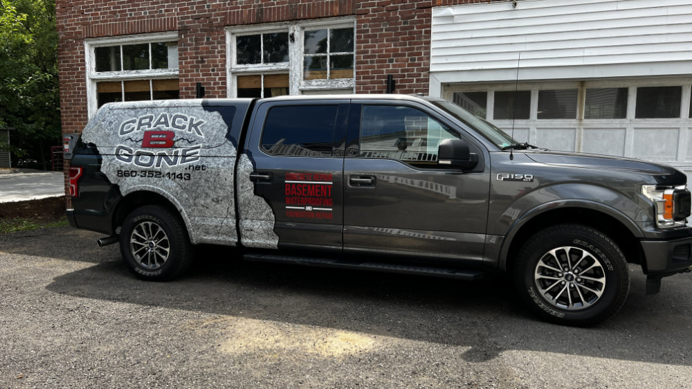 Signs and vehicle wraps gallery image