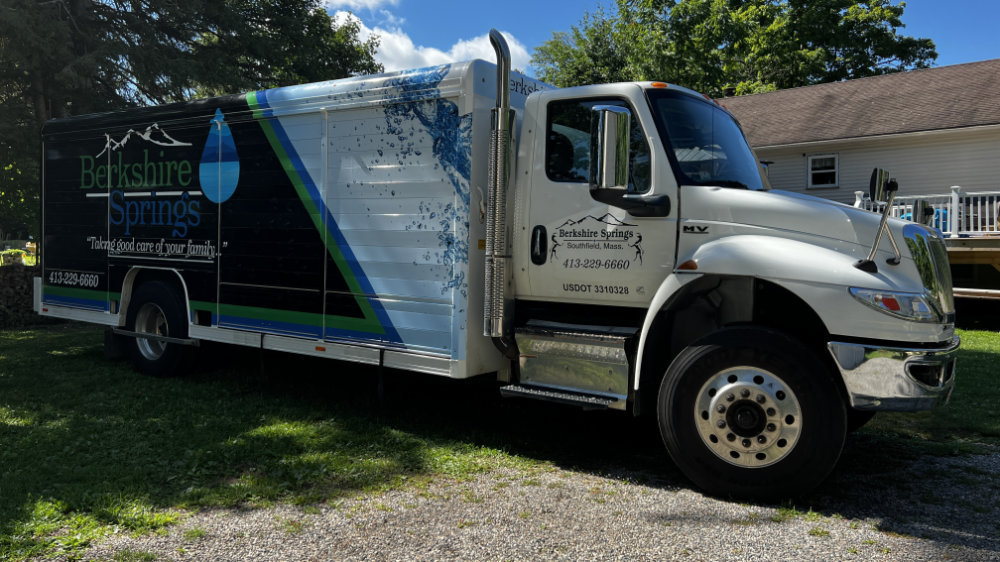 Signs and vehicle wraps gallery image