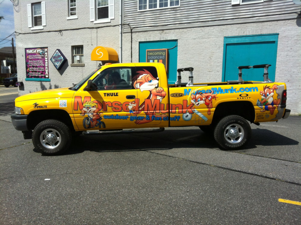 Signs and vehicle wraps gallery image
