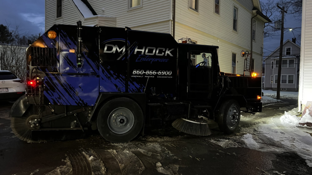 Signs and vehicle wraps gallery image