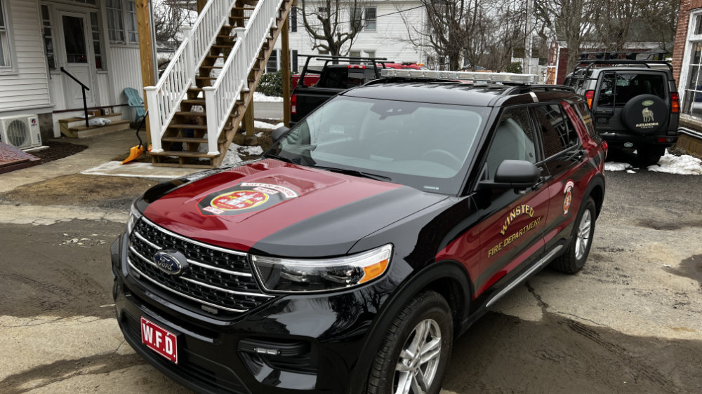 Signs and vehicle wraps gallery image