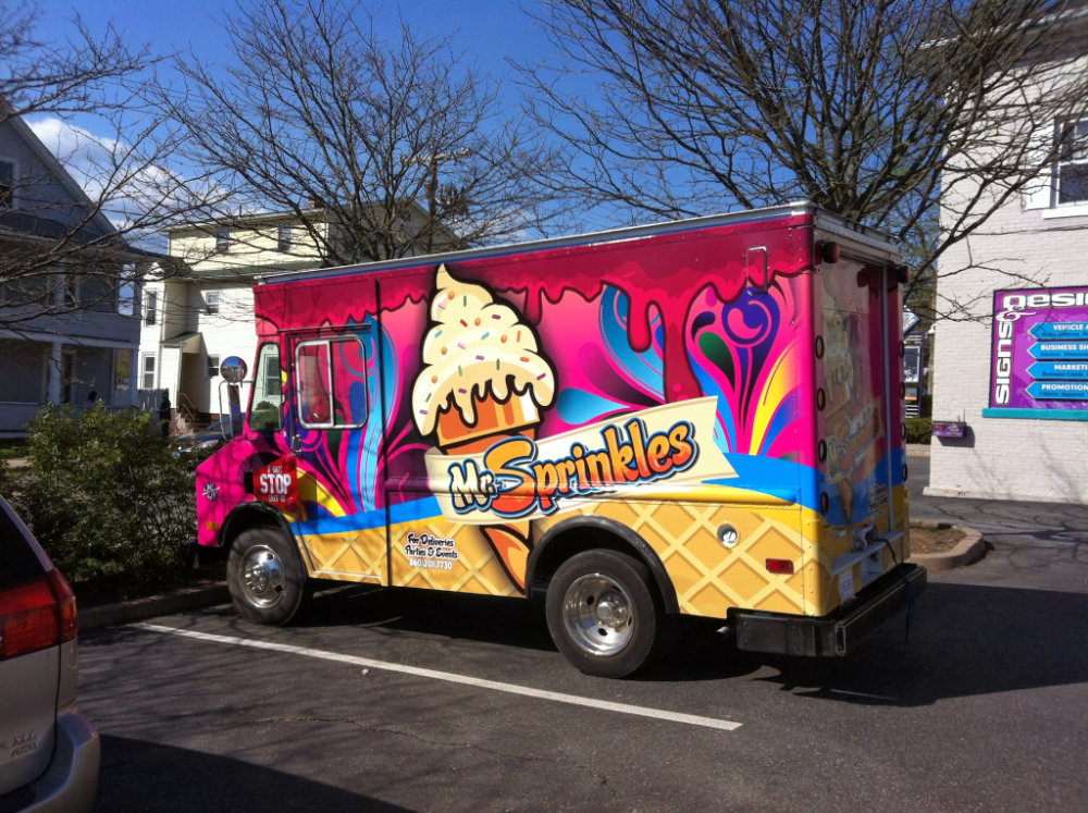 Signs and vehicle wraps gallery image