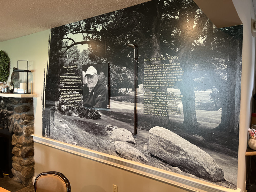 Signs and vehicle wraps gallery image