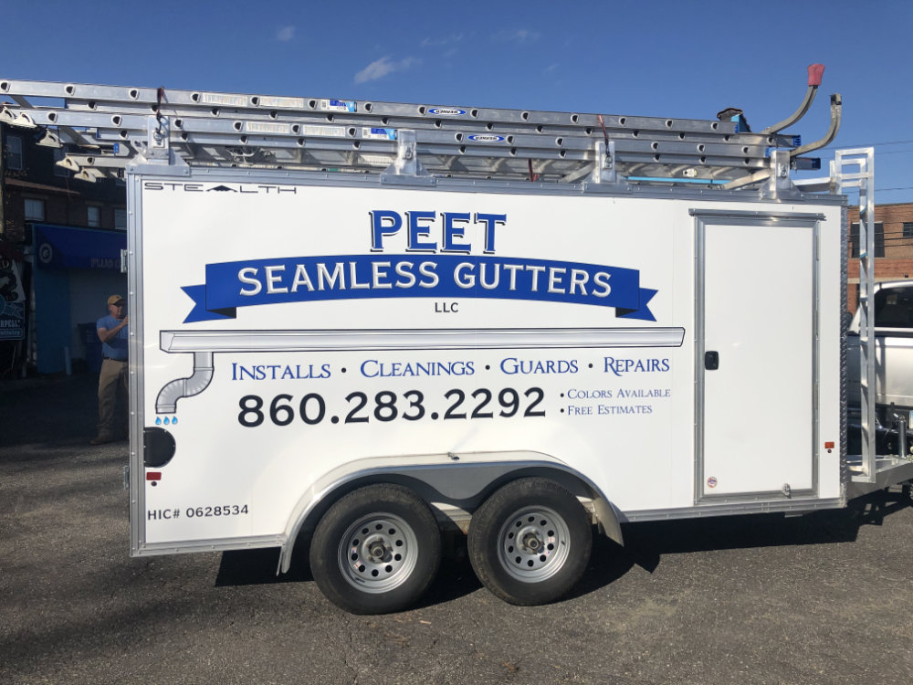 Signs and vehicle wraps gallery image