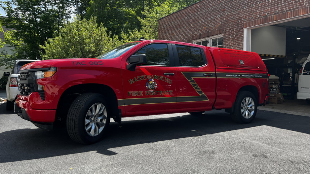 Signs and vehicle wraps gallery image