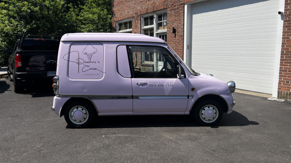 Signs and vehicle wraps gallery image