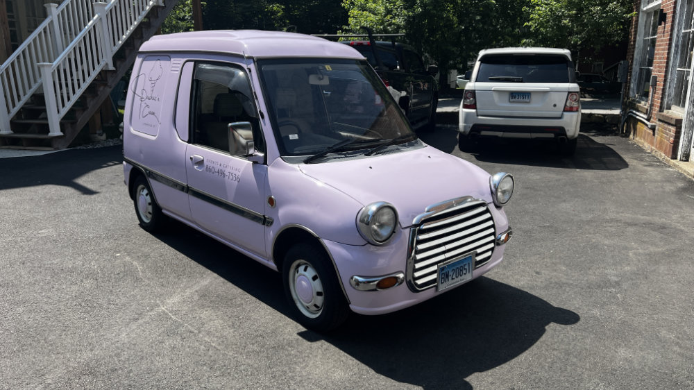 Signs and vehicle wraps gallery image