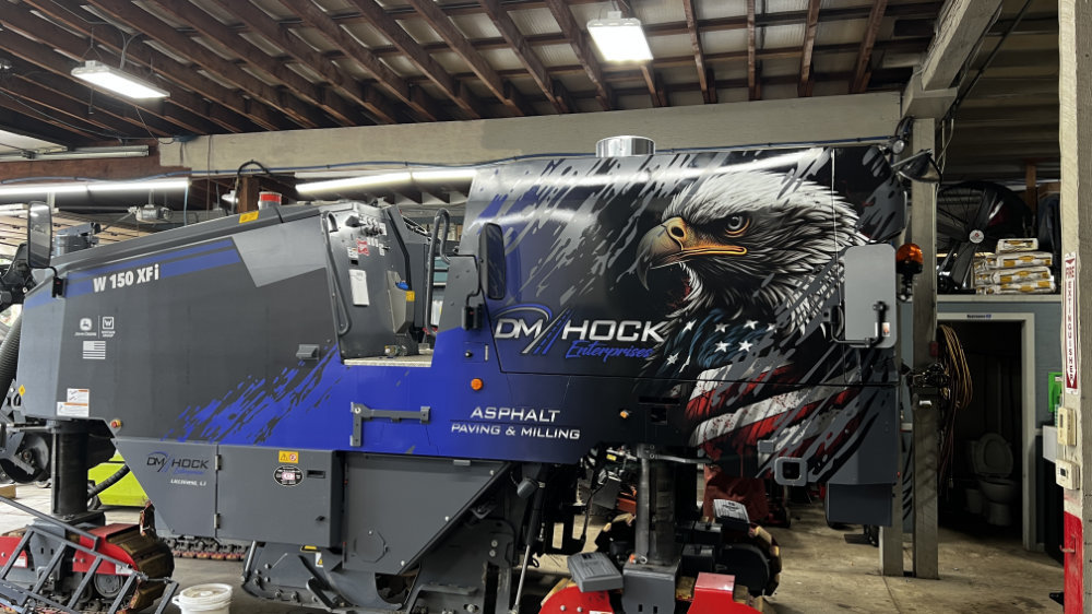 Signs and vehicle wraps gallery image