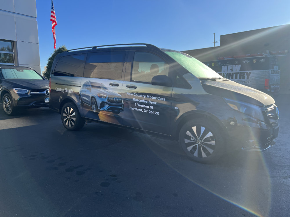 Signs and vehicle wraps gallery image