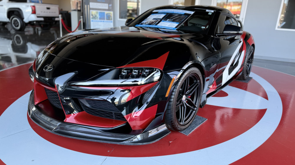 Signs and vehicle wraps gallery image