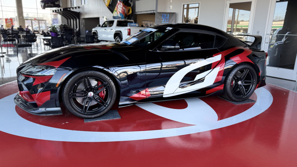 Signs and vehicle wraps gallery image