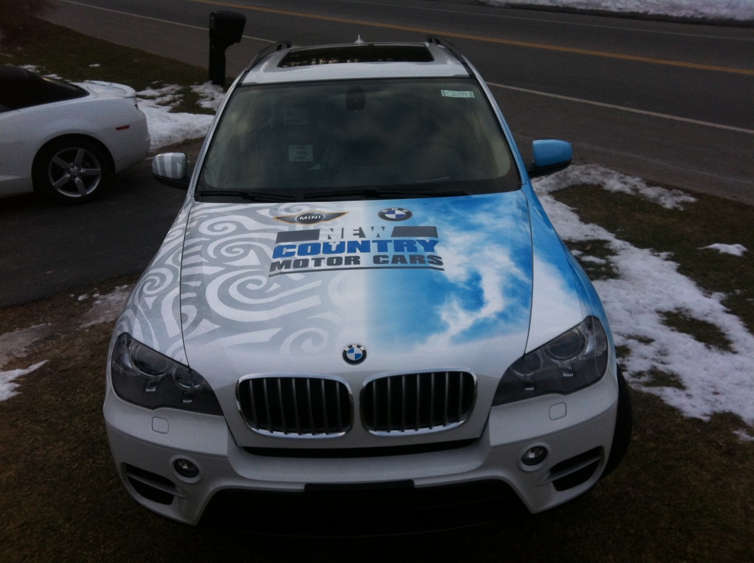 Signs and vehicle wraps gallery image